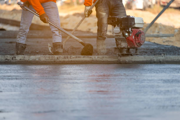 Best Concrete Driveway Installation  in Berkeley Lake, GA
